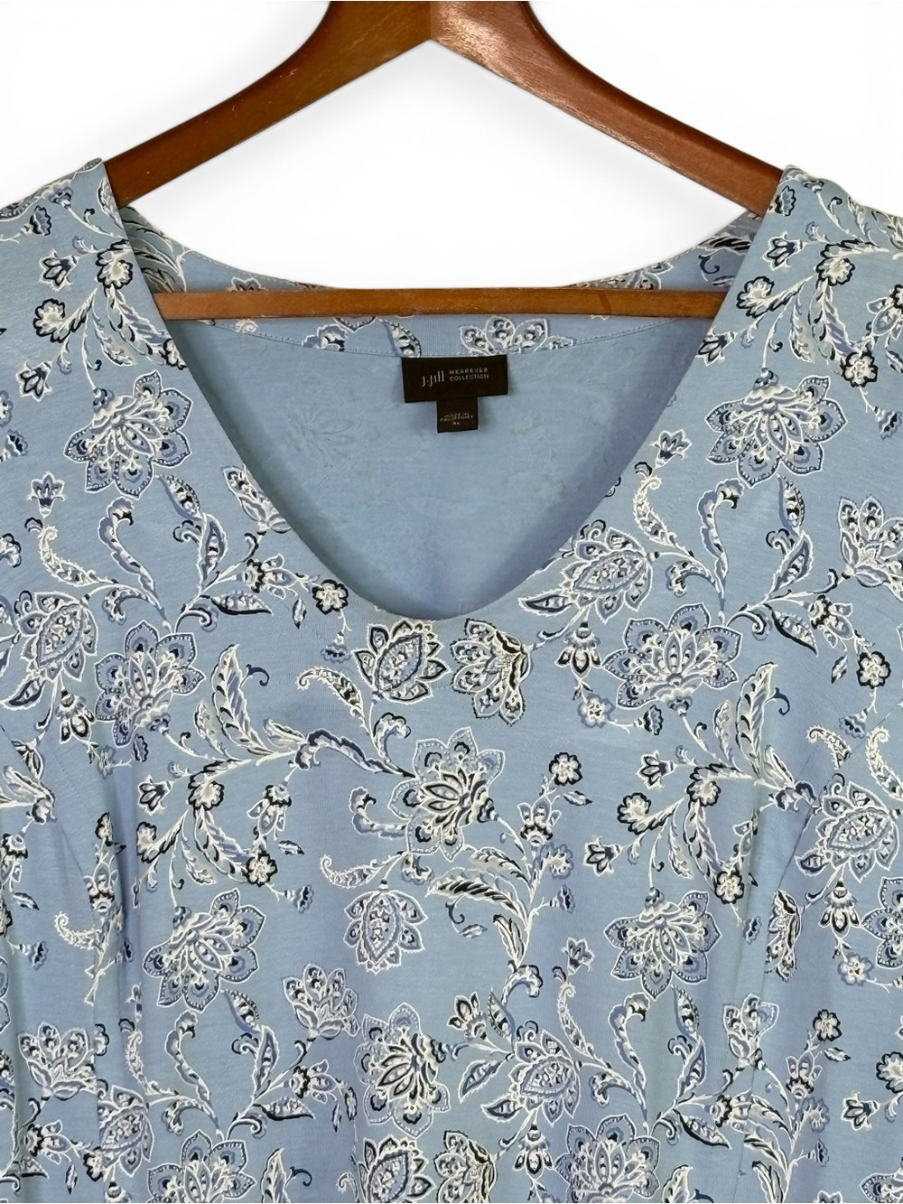 J. Jill Wearever Blue Floral Paisley V-Neck 3/4 Sleeve Tunic Top Size XL - Picture 2 of 10